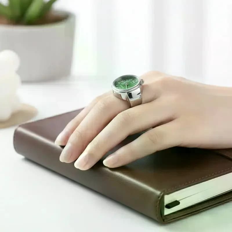 Orologio ad Anello Punk Creativo e Trendy con Quadrante al Quarzo, Accessorio Moda Regolabile per Donna, Uomo e Coppie, Ideale per Festival e Raduni