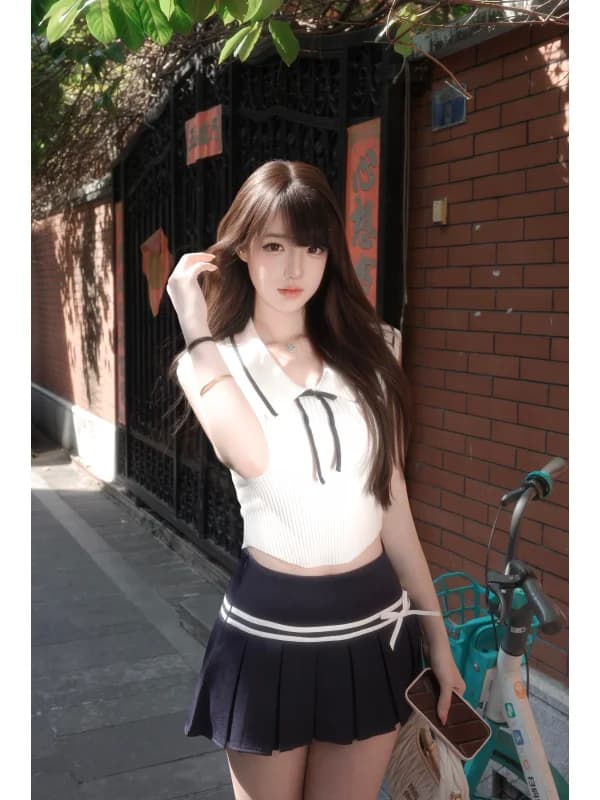 Summer New Pure Desire Spicy Girl School Style Sleeveless Knitted Top High Waist Pleated Skirt Atmosphere Set Fashionable Ens...