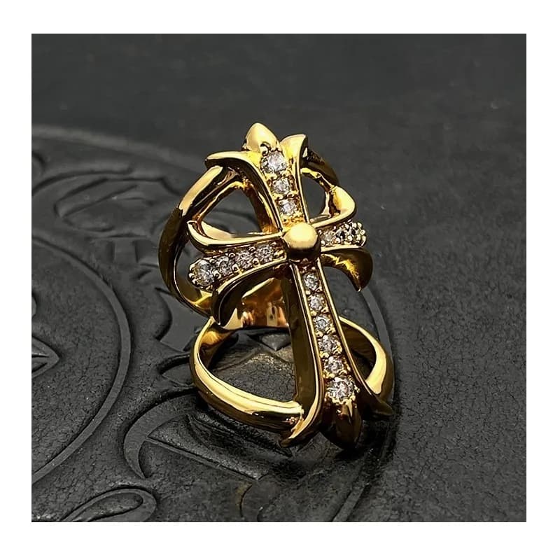 Gioielli di tendenza: Anello infinito in argento thailandese placcato oro con diamanti, anello a croce grande e cavo, di nicchia, di alta gamma