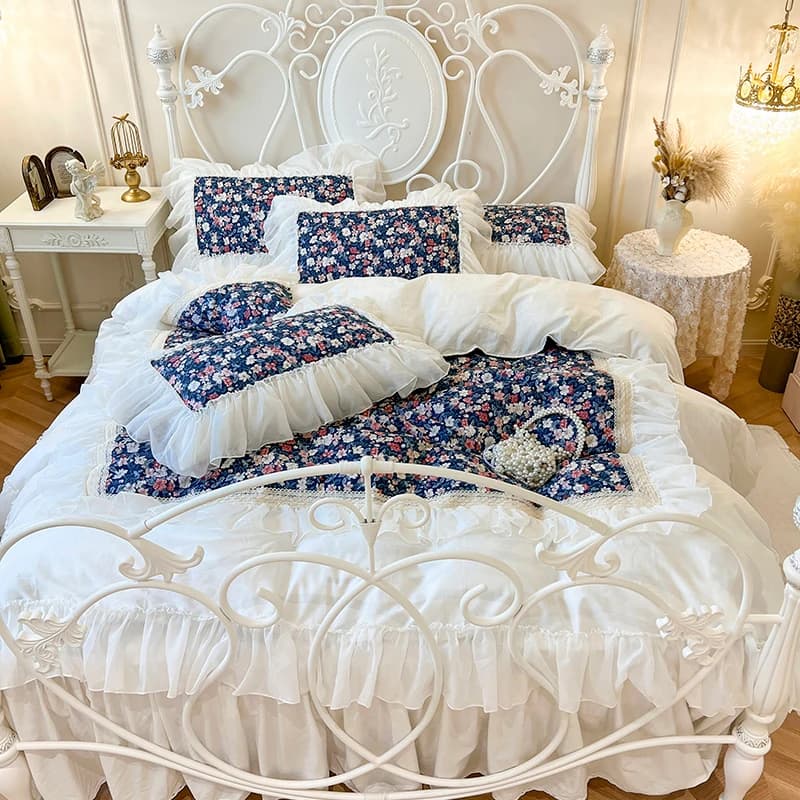 100% Cotton White Princess Bedding Sets Luxury Flowers Printing Lace Embroidery Ruffles Duvet Cover Bed Skirt Pillowcases 4/6Pcs