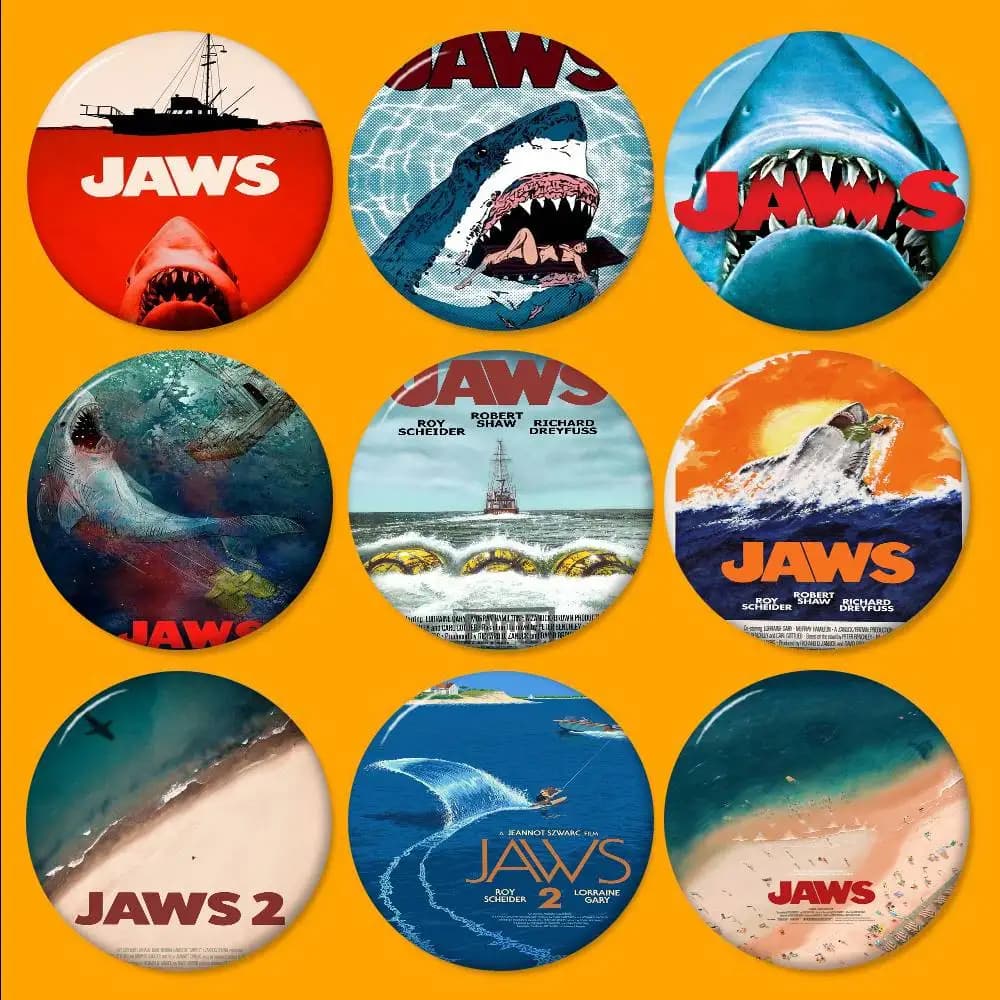 Spille Anime Jaws-move, Simpatici Distintivi Cartoon per Giacche e Jeans, Spilla da Bavero, Regalo e Accessorio