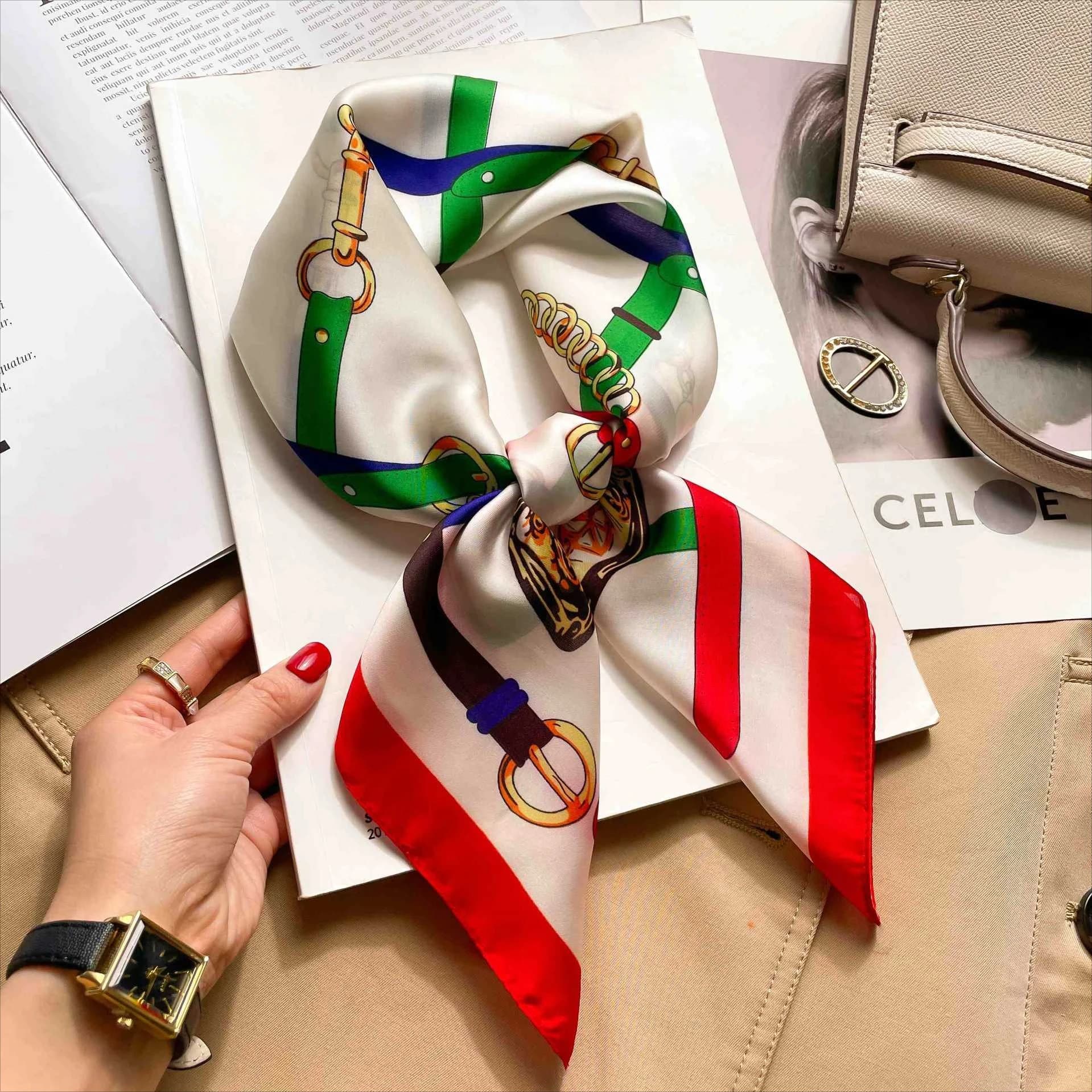 Foulard Quadrato in Seta Stampata di Lusso da 70 cm per Donna, Morbido Foulard in Raso, Fascia per Capelli, Sciarpa da Collo, Nastro per Borsa