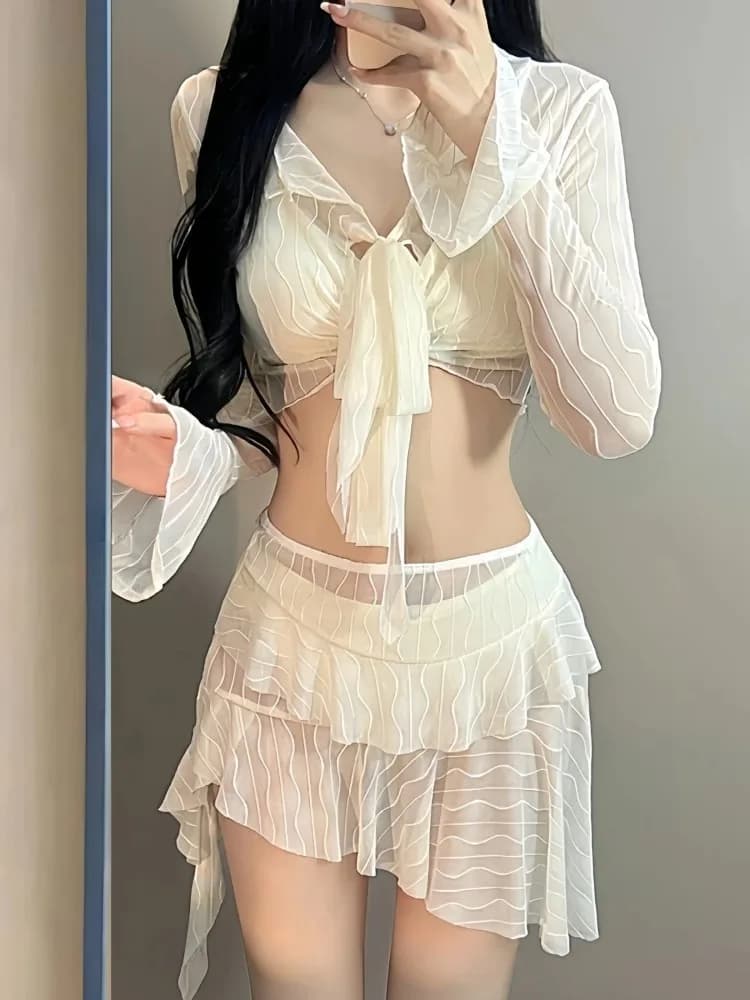 Set Bikini 4 Pezzi per Vacanze al Mare 2026 Nuovo Stile Fatato Dolce Costume da Bagno Femminile con Maniche Lunghe Stampato Vita Alta Moda Elegante