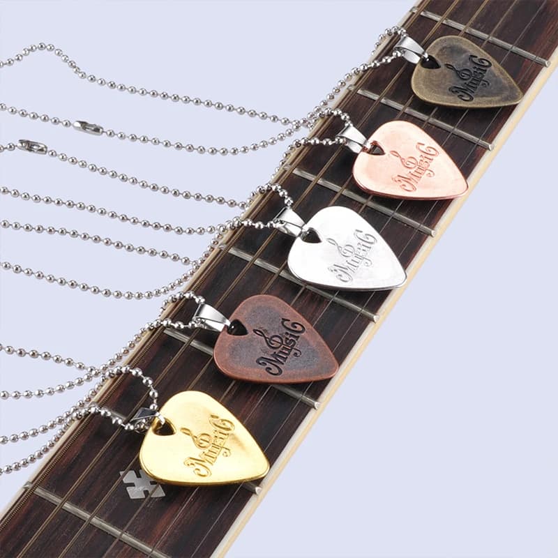 Collana con plettro per chitarra per uomini e donne in acciaio inossidabile R&B Gioielli musicali Plettri per chitarra Regali con ciondolo per gli amanti della musica