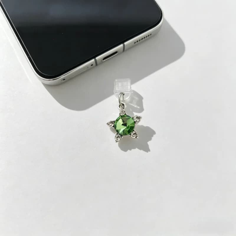 Green Diamond Five-Pointed Star Phone Dust Plug, Light Luxury Sparkling Diamond Design Charging Port Dust-Proof Protective Plug, Universal for Iphone/Android Phones, Decorative Accessory, Niche Exquisite Gift