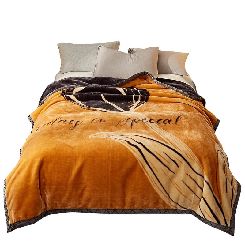 High-end Raschel quilt cover, thickened winter blanket, single sheet in coral fleece.