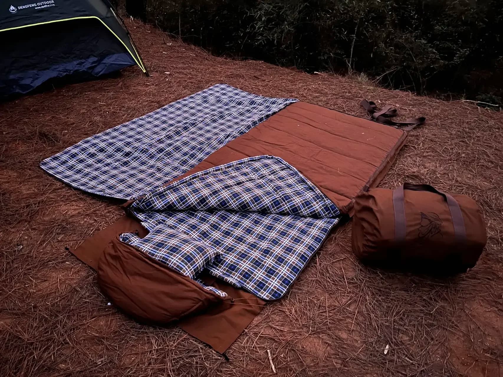 -Middle East -20 degrees waterproof large size 7 kg beautiful design 4 seasons sleeping bag in cotton canvas camping hunting