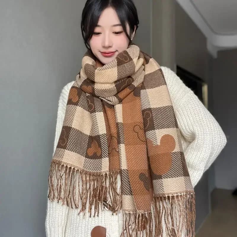 Nuova sciarpa scozzese lavorata a maglia di Topolino invernale morbida in finto cashmere leggero traspirante alla moda versatile regalo per coppie