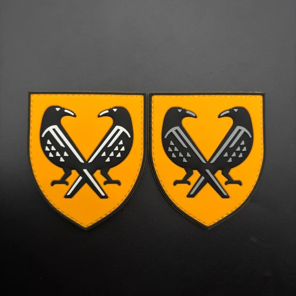 Simple Geometric Pattern Double Crow Shield-Shaped Patch Pvc Glow-In-The-Dark Magic Tape Armband Tactical Pvc Morale Patch, Military Fan Pvc Armband Outdoor Pvc Rubber Patch Tactical Vest Pvc Patch Helmet Pvc Patch Real-Life Cs Plastic Badge Special Forces Pvc Armband