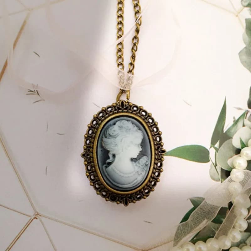 Vintage jewelry accessories oval necklace watch with chain pendant cameo pocket watch for woman