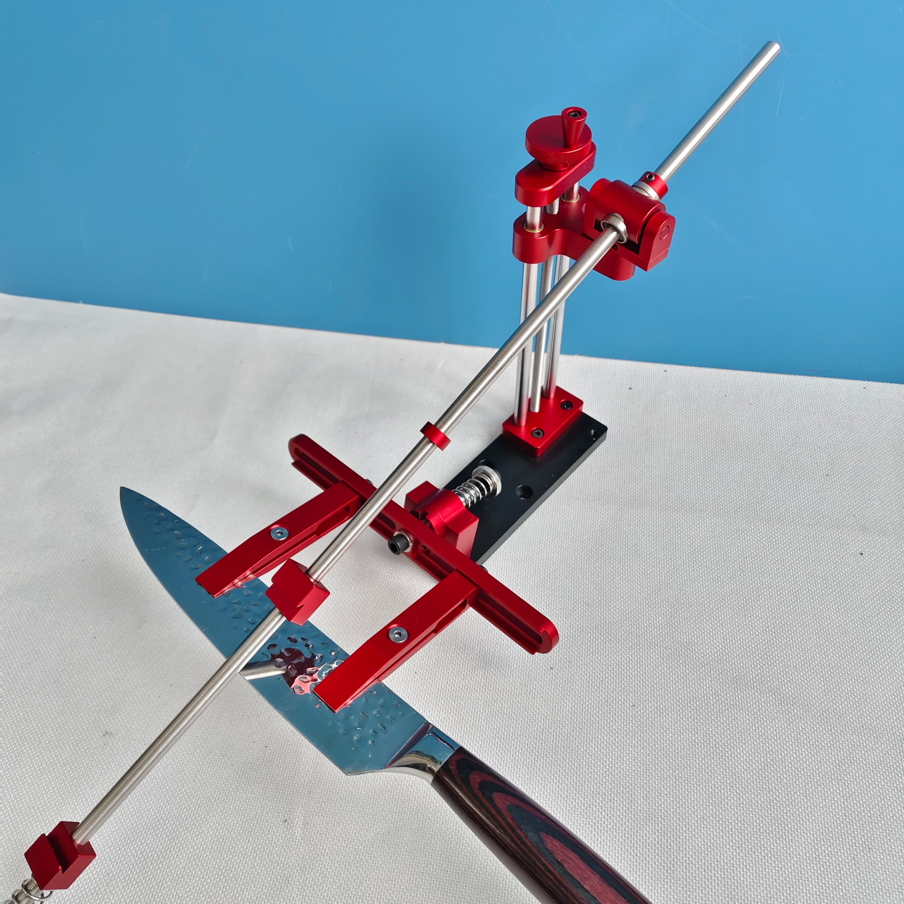 New Red 2025 Angle Sharpener with Ladder and Height Adjustable 360° ° Professional Rotating System for Renting Kitchen Knives