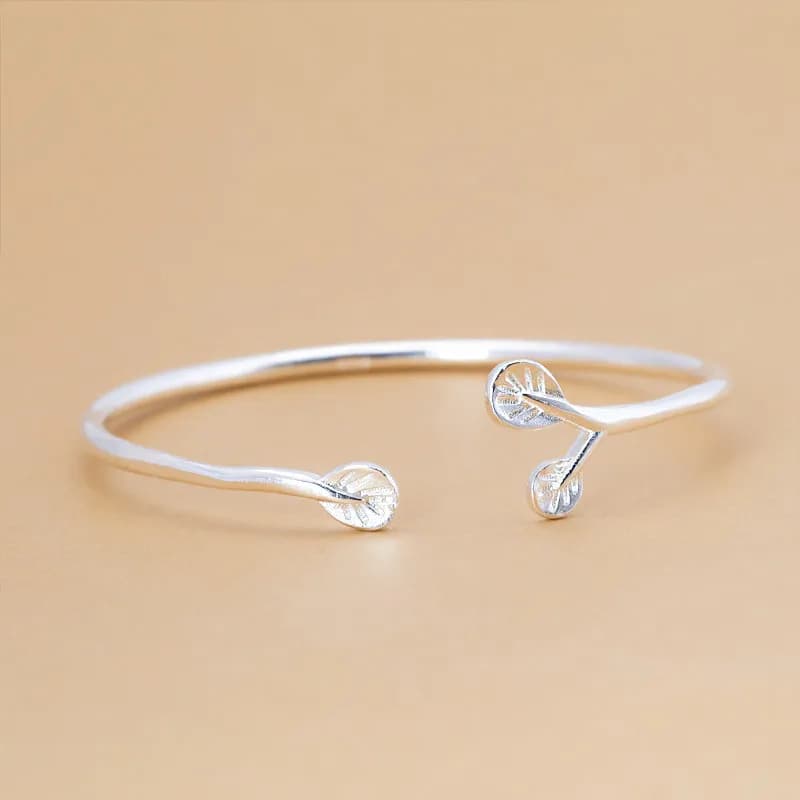 Bracciale con apertura a foglia d'ulivo in argento sterling 925 con foglia semplice ed elegante TYB596