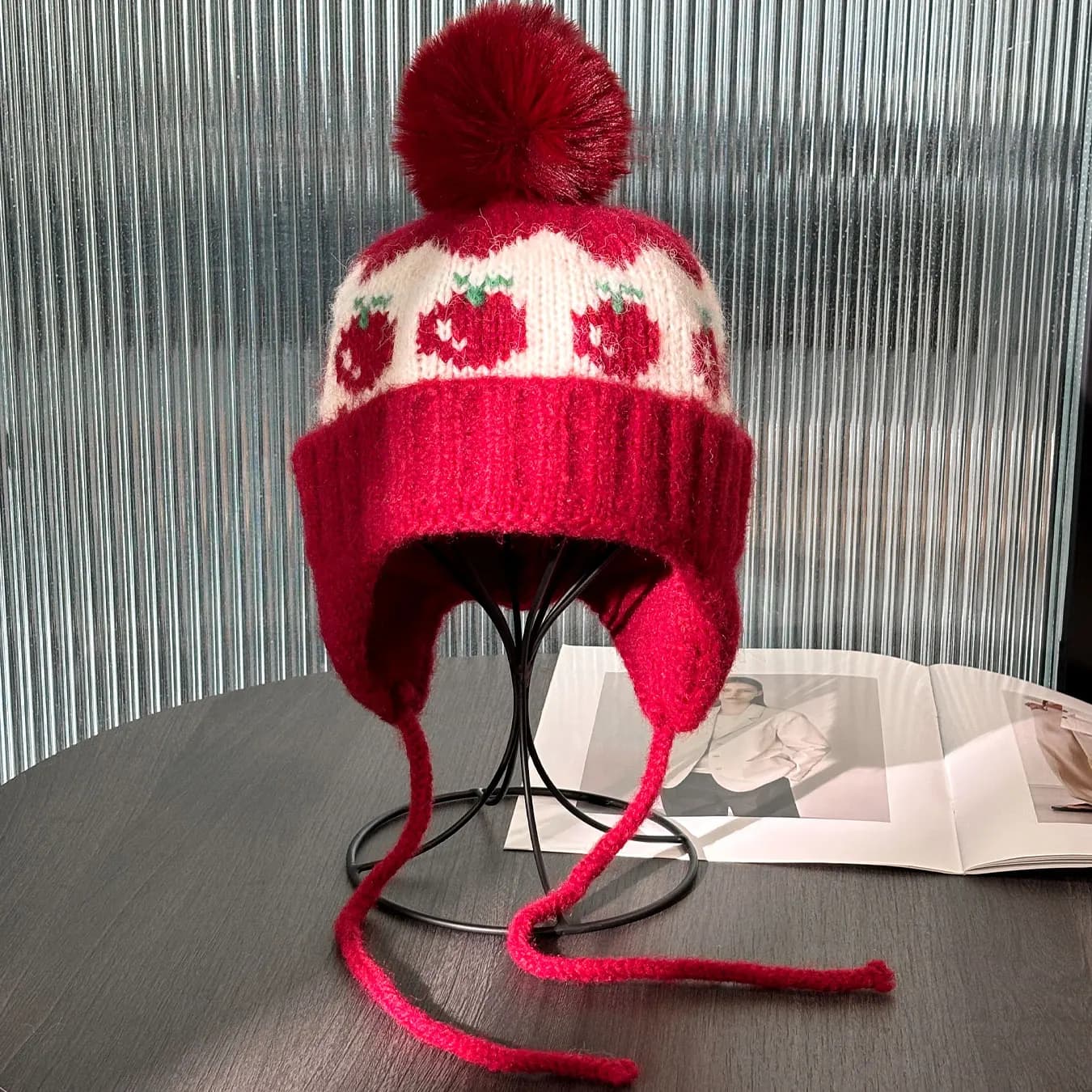 Large Pom-Pom Fair Isle Style Knitted Hat, Winter Wool Hat, Cherry Pattern, Warm, Cold-Resistant, Windproof, Ear Protection Design, Fashionable Beanie, Christmas Cold Weather Hat, Casual Style, Suitable for Everyday Wear in Cold Weather