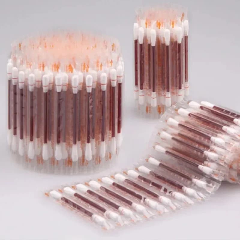 Tamponi di cotone disinfettato Cura della pulizia della ferita Cotone monouso Bastoncini di cotone con iodio medico 50 pezzi Tamponi di iodio Kit di pronto soccorso