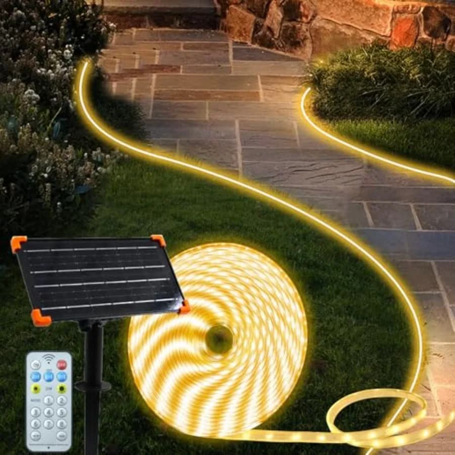 Striscia LED Solare da Esterno 50 Piedi, 540 LED, Impermeabile IP68, Nastro Acrilico con Telecomando, Autoadesiva