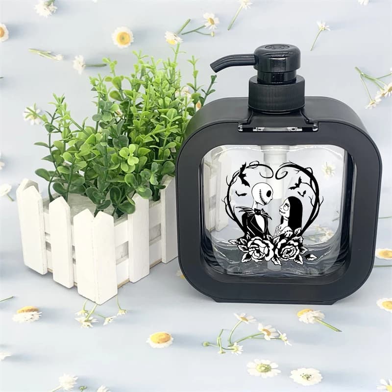 Nightmare Before Christmas Dispenser di sapone Lozione liquida Pompa a mano Dispenser di sapone Bottiglia di shampoo riutilizzabile Dispenser di sapone per le mani
