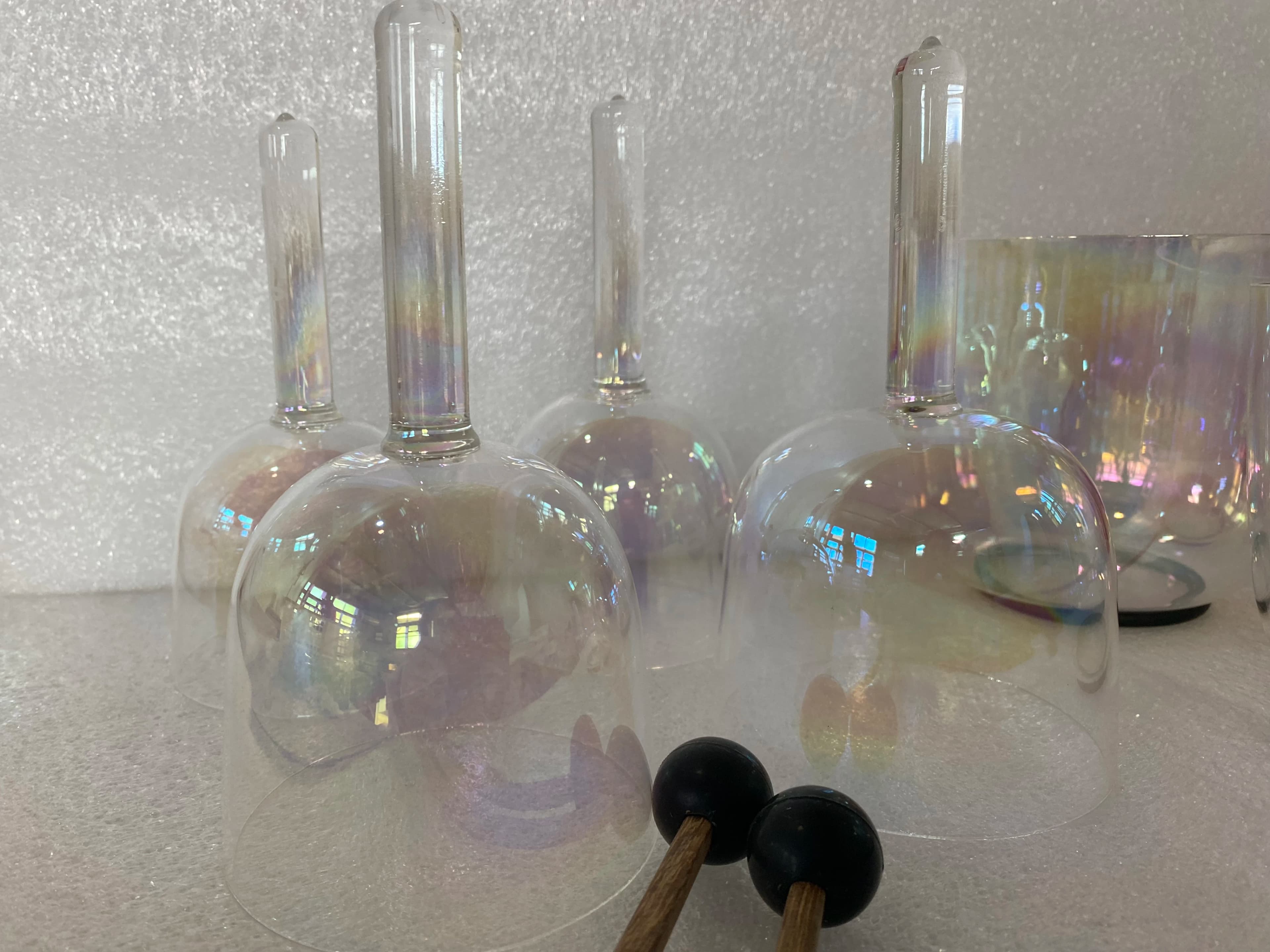 Solfeggio Harmonics 7pcs (2 regular bowls & 5 handle bowls )clear cosmic crystal singing bowl set for sound theraphy.