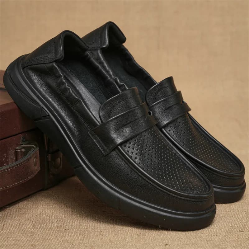 Mocassini da uomo Nuovo in morbida pelle Scarpe casual in pelle con un pedale Scarpe da lavoro Doudou in pelle bovina di primo strato Scarpe in morbida pelle