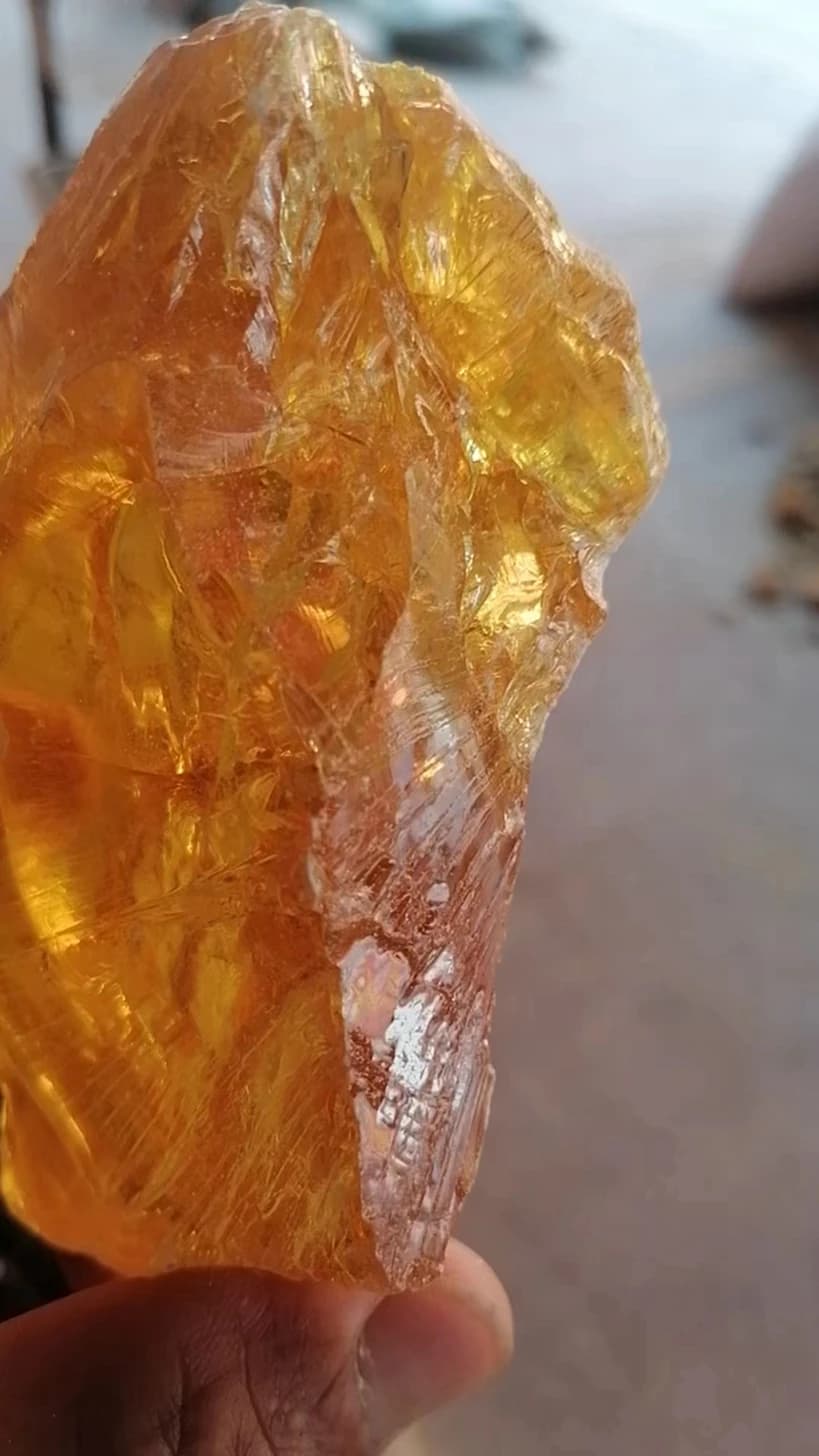 Rivercense Pinino Gum Colofonia Colofonia di pino per realizzare involucri alimentari in cera d'api Cina Raffinati blocchi e polvere di resina di pino pulito