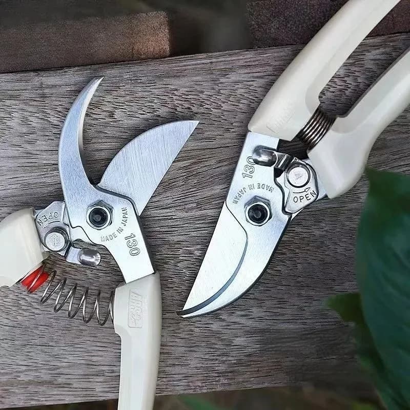 Power Scissors Bypass Salva-Fatica in Carbon Steel Sharpened, Garden Shears Multifunction with Spring for Fruit Trees