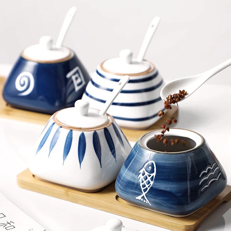 Ceramic dressing vase with Japanese style vegetable pattern New 300 ml creative jar for domestic use with Scoop lid Subsmalt Color Salt