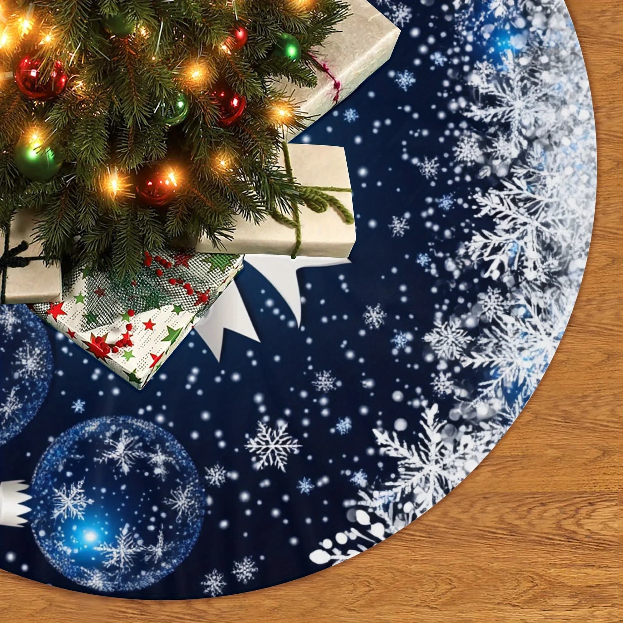 VIKAMA Gonna per albero di Natale con fiocco di neve annodato adatta per soggiorni e camere da letto Una scelta durevole per l'arredamento festivo della casa