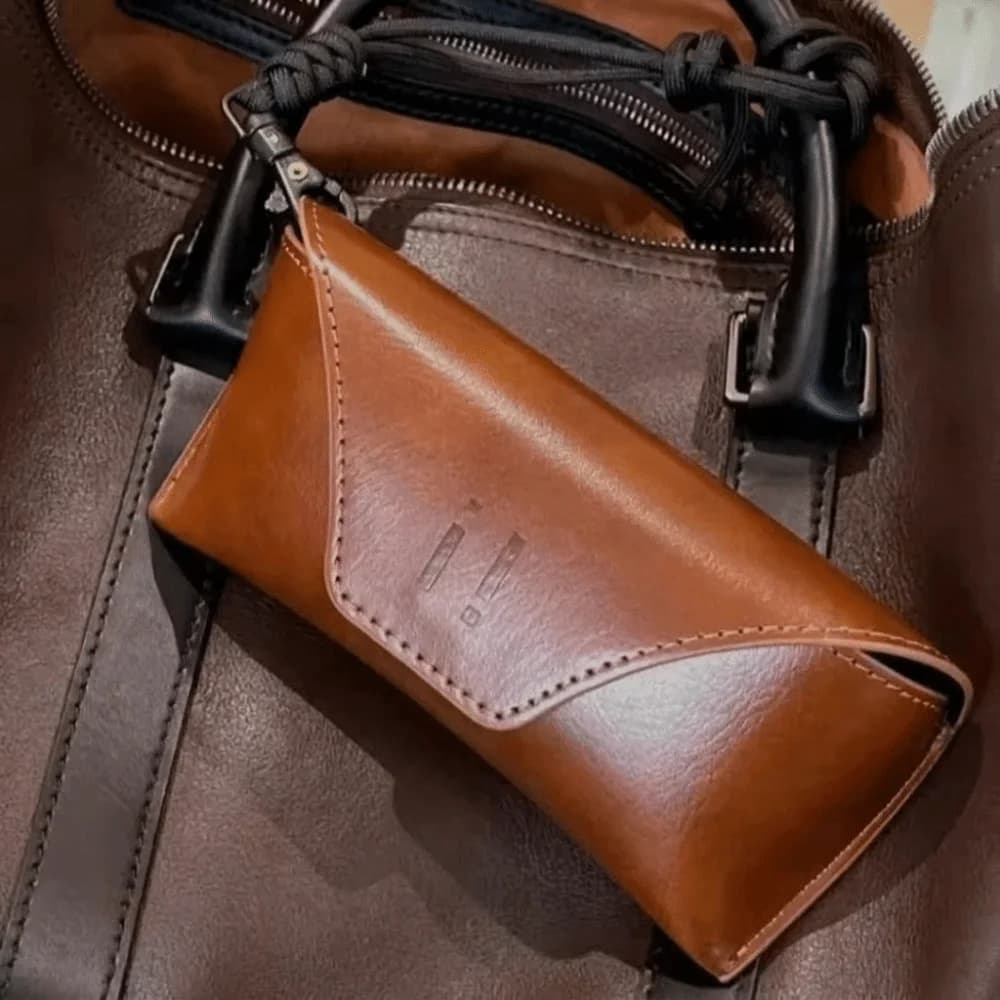 Solid Color PU Leather Glasses Bag Hanging Neck Anti-Fall Glasses Storage Bag Sunglasses Pouch Eyewear Protector Case