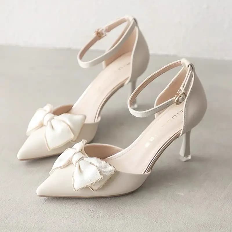 Scarpe da Donna con Tacco Medio, Trendy, a Punta, con Farfalla, Stiletti Eleganti per Cerimonie, Matrimoni, Feste, Bianche, di Design