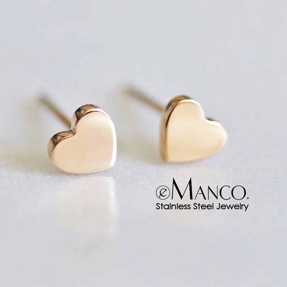 Orecchini e-Manco Delicate Love, gioielli semplici con texture metallica in acciaio inossidabile, regalo a sorpresa per San Valentino