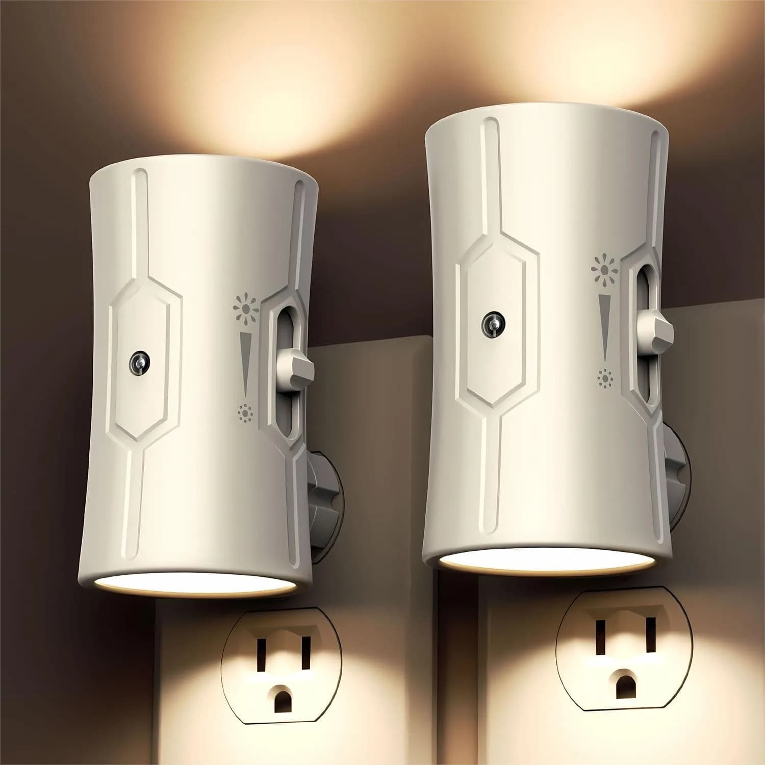 Luce Notturna LED da Inserire nella Presa, Confezione da 2, Bianco Caldo 3000K, Luminosità Regolabile 0-100LM, Sensore di Luce Intelligente Accensione/Spegnimento Automatico