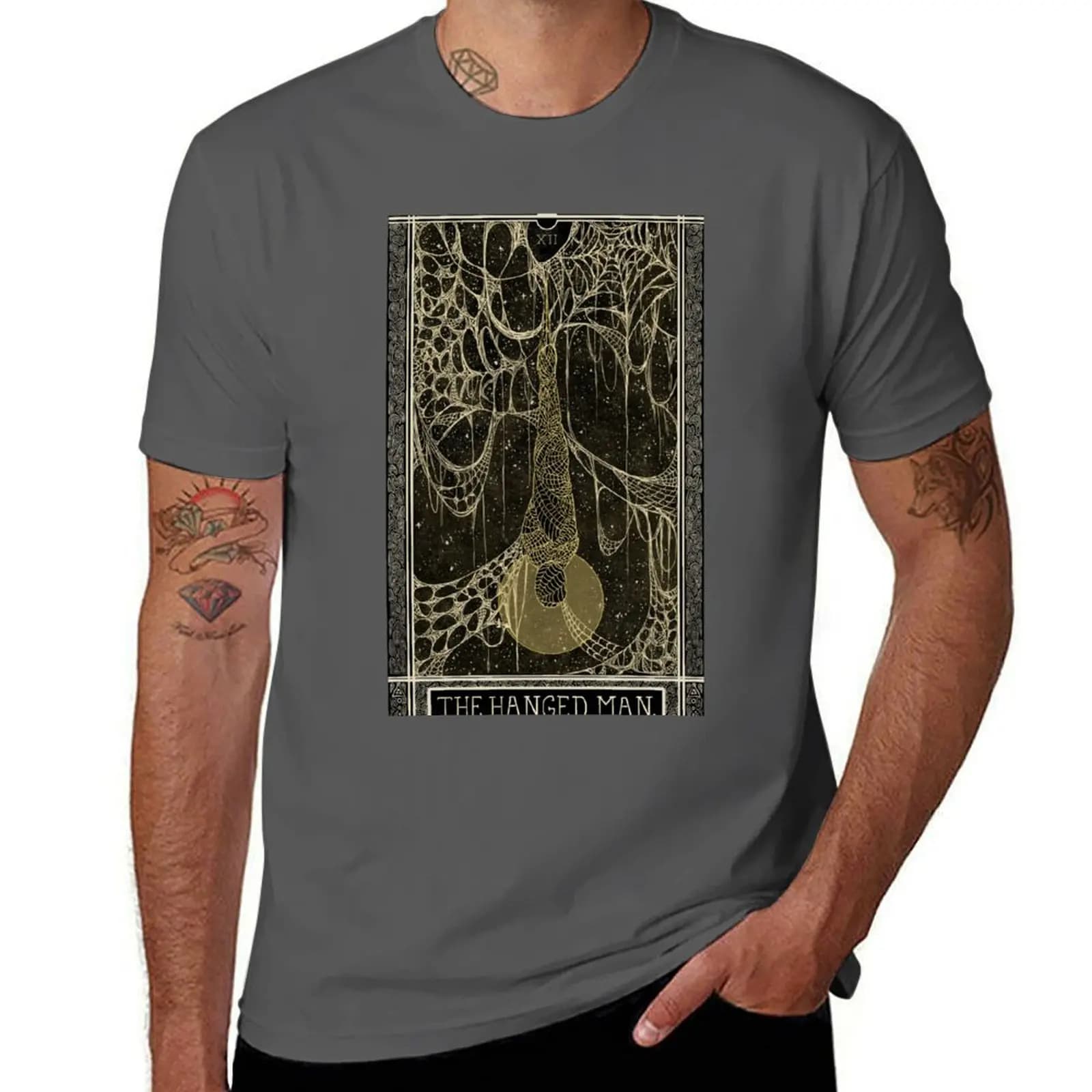 Card: Hanged Man The Tarot The Kinner Tarot Deck T-shirt sportiva a maniche corte per corsa e palestra