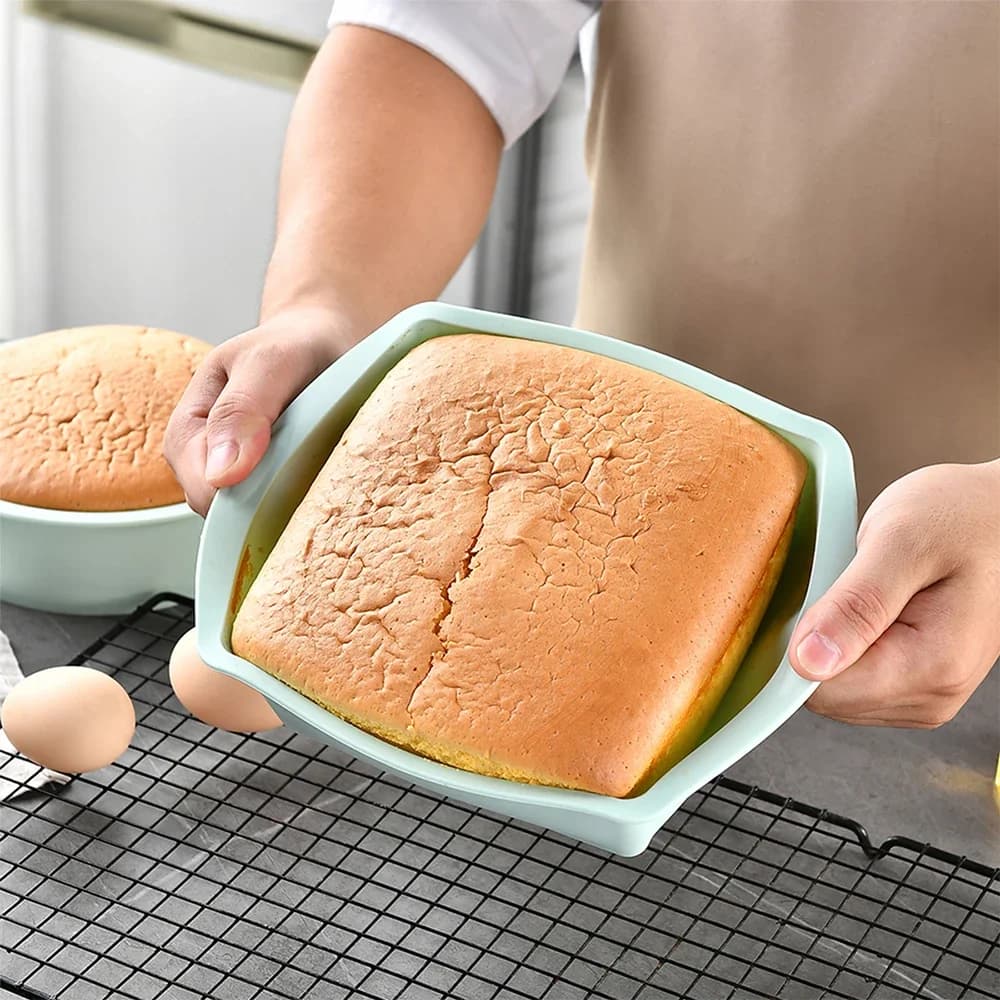 Set da 1/4 Pezzi di Teglie Quadrate in Silicone Antiaderenti per Brownie con Manico Antiscivolo, Adatte per Forno e Friggitrice ad Aria, Perfette per Cuocere Torte