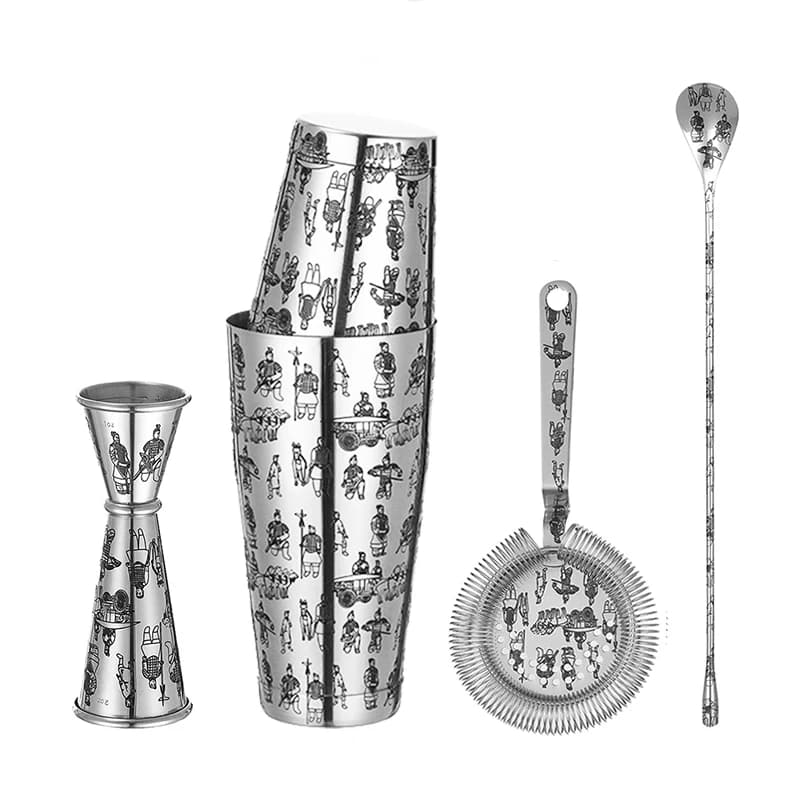 Set da Cocktail da 5 pezzi in acciaio inossidabile agitatore di latta, Jigger, cucchiaio e colino inciso con teschio rosa/esercito di Terracotta