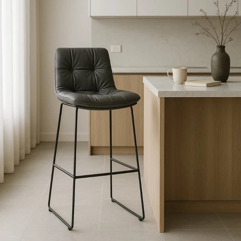 Sedia da bar da pranzo di lusso con schienale alto e morbido cuscino Sgabelli in acciaio inossidabile massiccio da 65 cm/75 cm con portasapone