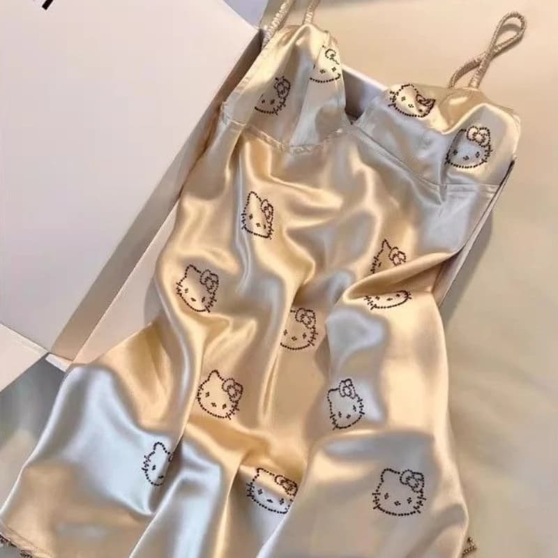 Pigiama in Seta Ghiaccio Stile Kawaii Sanrio HelloKitty con Reggiseno Imbottito, Abito da Casa Carino, Regali e Giocattoli Anime Cartoon per le Feste