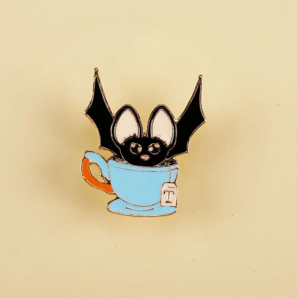 Punk Bat In Tea Cup spille smaltate collezione Halloween spille per borsa zaino giacca gioielli Festival regalo