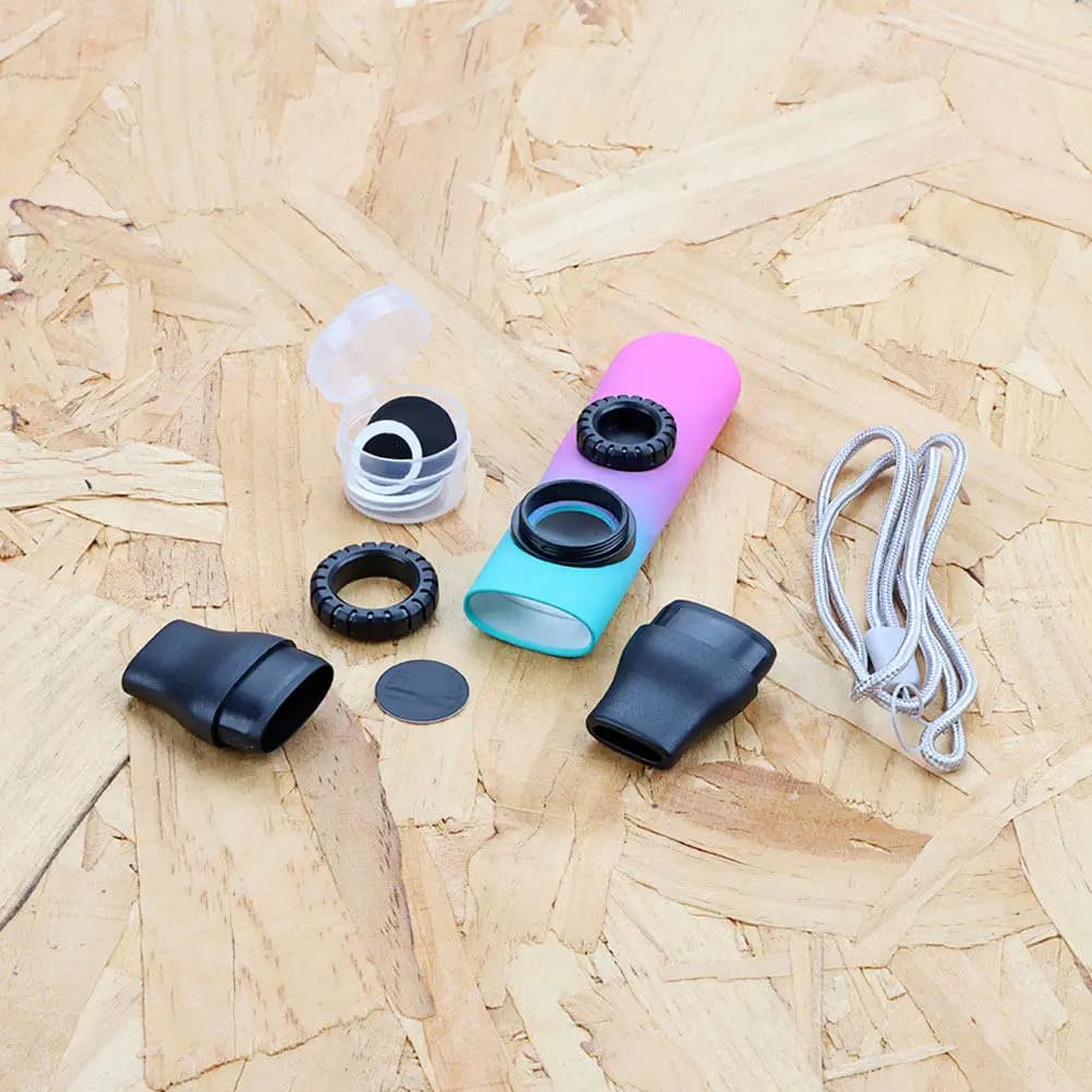 Strumento Kazoo per bambini, in plastica liscia, regalo musicale per principianti, piccolo kazoo per accompagnamento di ukulele e chitarra