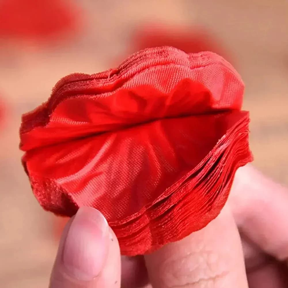 100 pieces of artificial fake rose petals colored silk rose petals simulation for romantic Valentine's wedding party decoration
