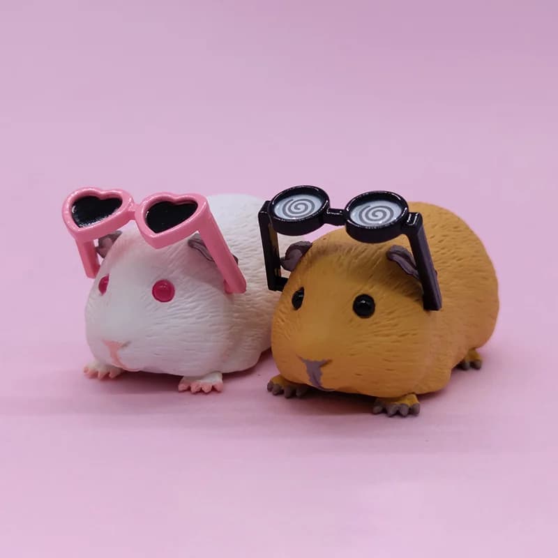 Cavia con occhiali da sole Scatola cieca Simpatico mini anime Action Figure Modello Giocattoli Kawai Collezione di decorazioni per il desktop Regalo del festival
