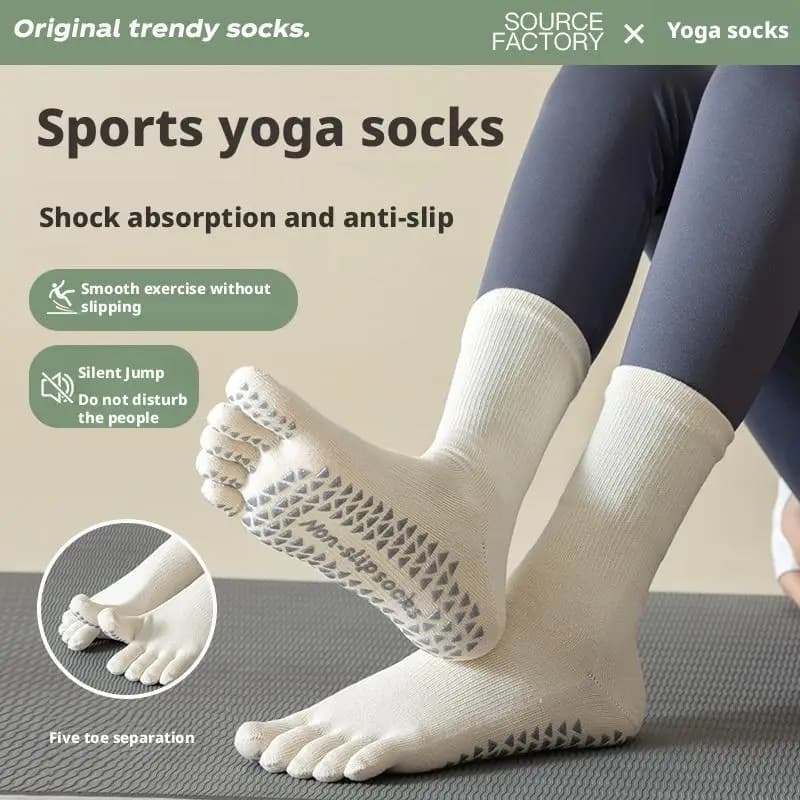 Professional anti-slip yoga socks Yoga socks for indoor aerobics Pilates Sports socks with five elastic and breathable fingers that absorb sweat