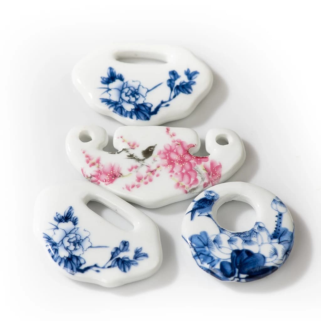Jingdezhen decalcomania blu e bianca Chip di porcellana accessori per ciondoli in ceramica collana che fa materiali Z034