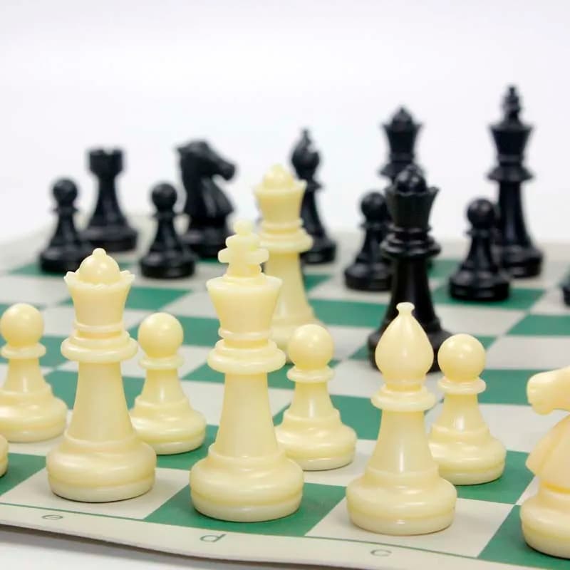 32 pz/set pezzi di scacchi in plastica medievale Set King altezza 49mm gioco di scacchi pezzi di scacchi Standard per la competizione internazionale