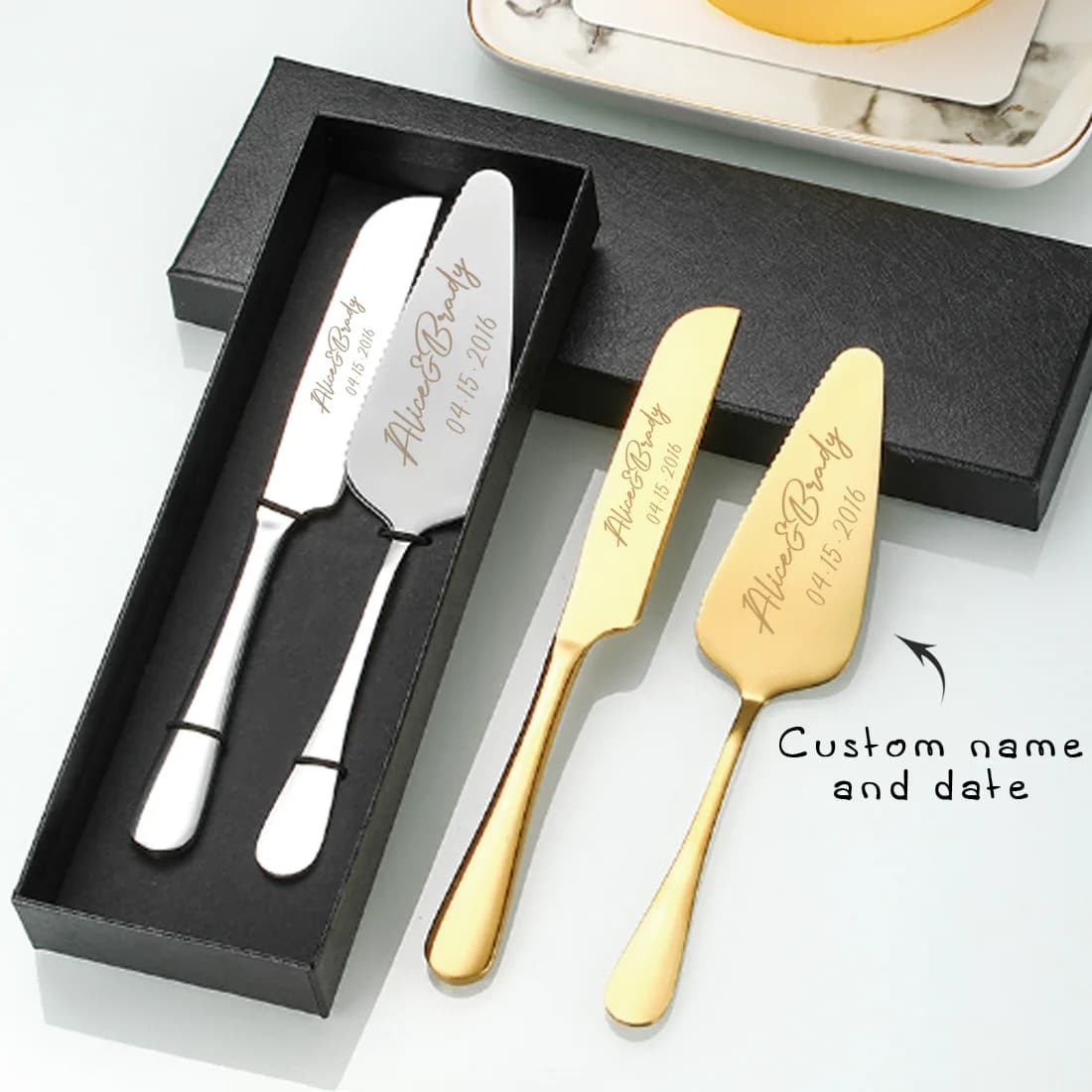 Confezione regalo con set di coltelli per torta in acciaio inossidabile inciso personalizzato da 2 pezzi, adatta per matrimoni, compleanni, tutti i tipi di feste
