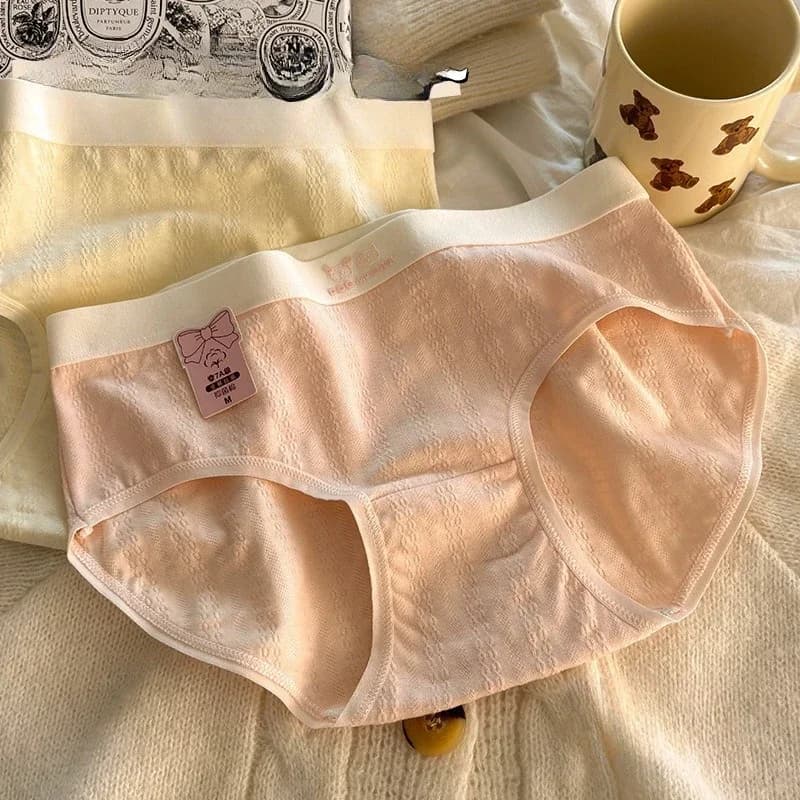 Korean cartoon cute lawns for women Mid-life breathable cotton underwear Student Soft and comfortable seamless