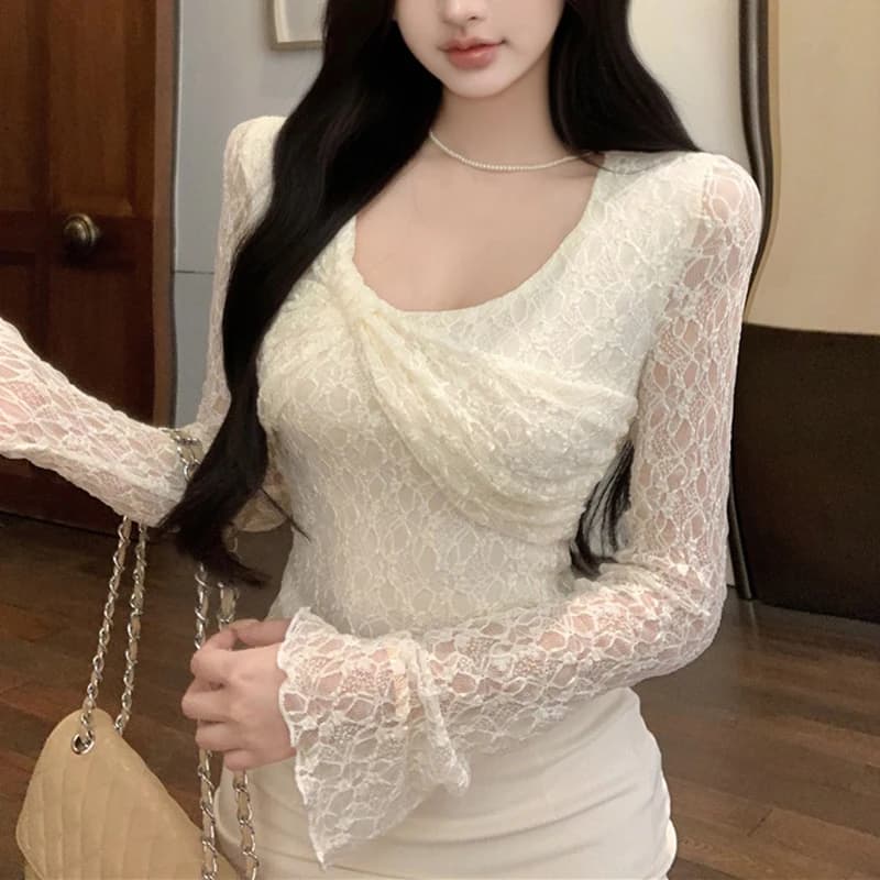 2025 Autumn Winter Women's Top Lace Pullover Short Design Shirt Long Sleeved Shirt with Bottom