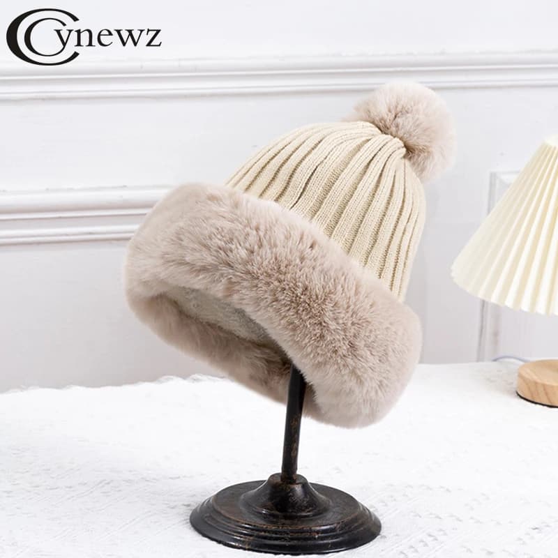 Berretto da principessa invernale con palla per cappello da sci da donna protezione per le orecchie calda all'aperto berretti lavorati a maglia berretti da donna in morbida pelliccia sintetica Pom Pom