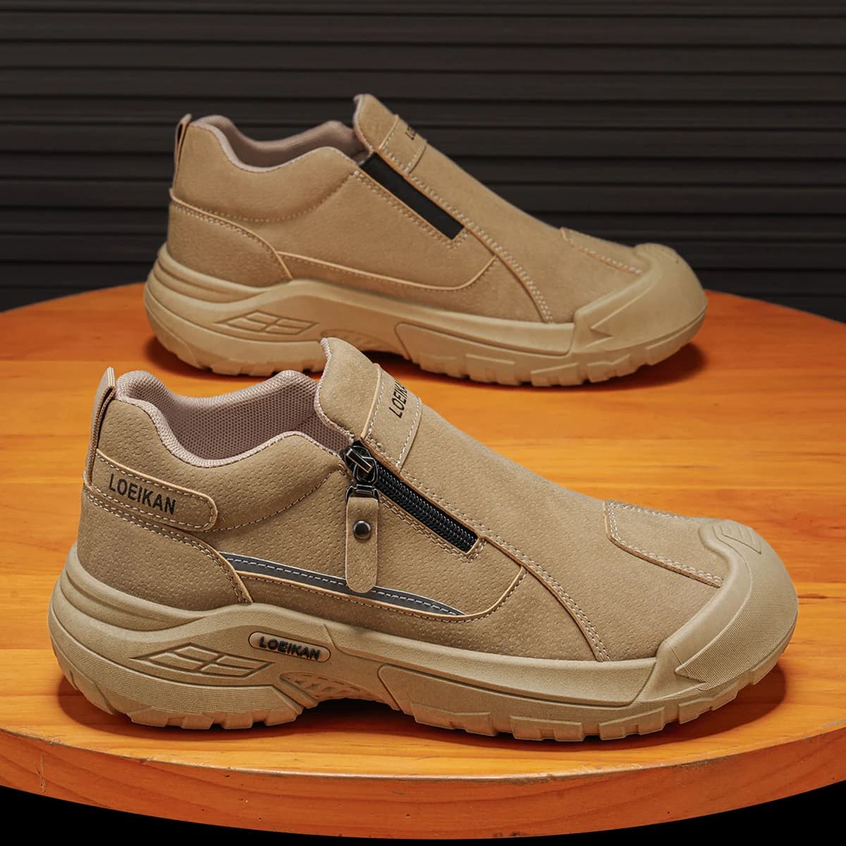 2025 new fashionable and trendy men's shoes, casual sports shoes, comfortable and versatile