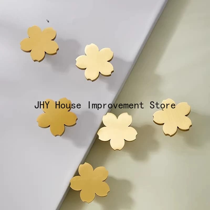Maniglia Sakura in ottone per camera dei bambini, armadio, porta dell'armadio, cassetto, cucina, moderno, semplice, dorato, fiore a foro singolo