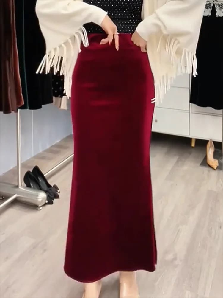 Gonna a mezza lunghezza in velluto rosso vino con spacco laterale, design semplice a coda di pesce avvolgente, per l'autunno inverno, nuovo stile, gonna da donna casual.