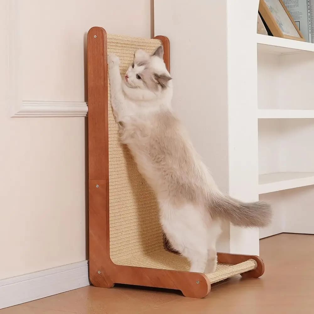 Grande Tiragraffi per Gatti, Tiragraffi a L in Legno Massello Naturale con Sisal da 26,8 Pollici, Perfetto Arredo per Gatti